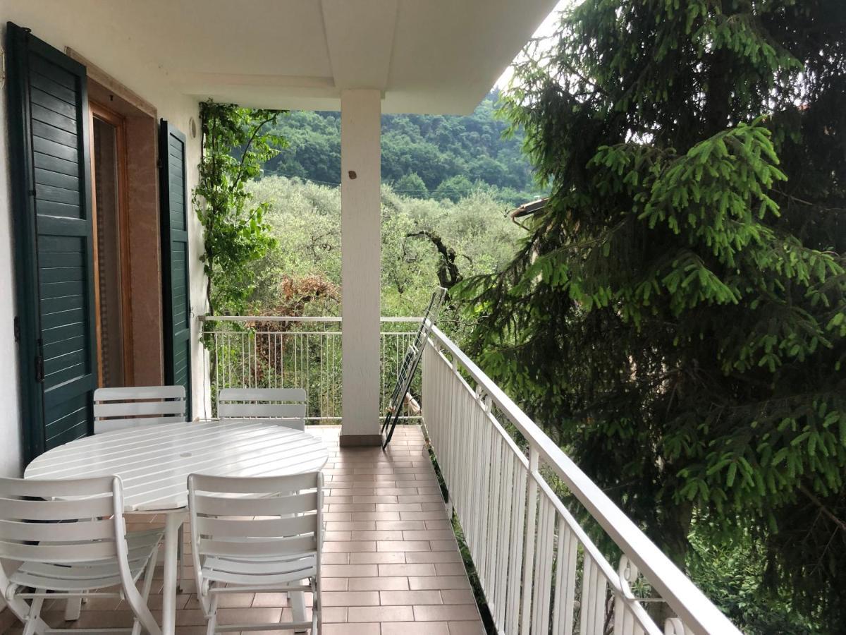 3 Rooms Apartment Whit Balcony And Lake Wiew マルチェージネ エクステリア 写真